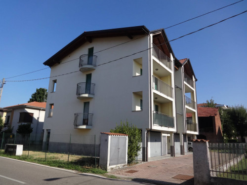 Appartamento in Vendita a Oggiona con Santo Stefano