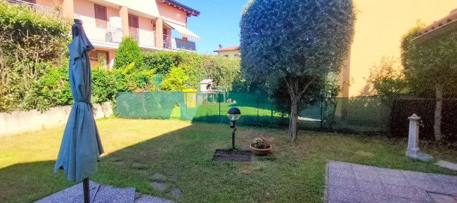 Villette a schiera in vendita a Albizzate