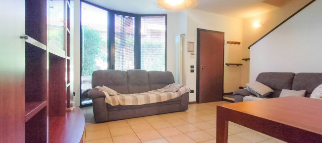 Villette a schiera in vendita a Albizzate