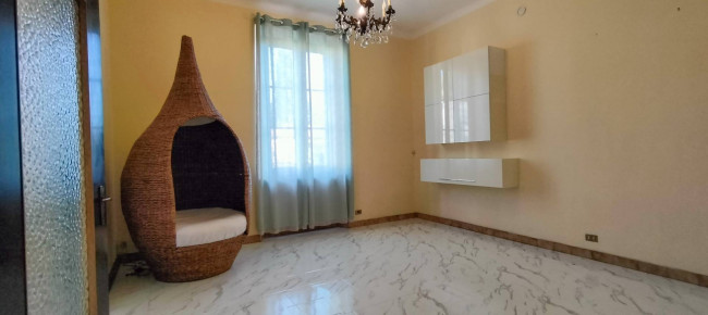 Appartamento in vendita a Jerago con Orago