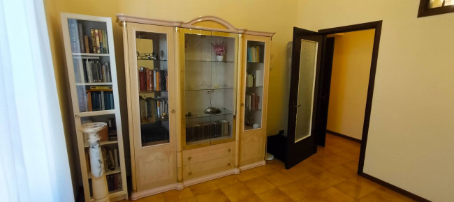 Appartamento in vendita a Jerago con Orago