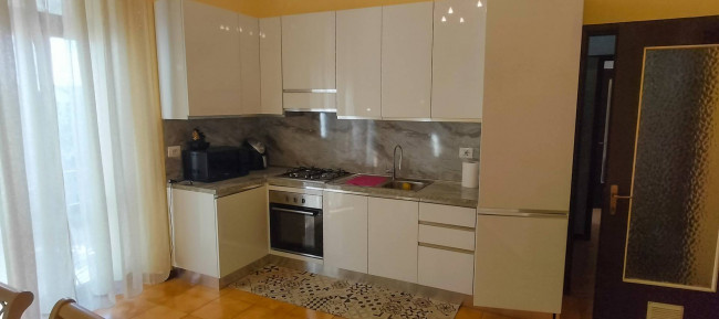 Appartamento in vendita a Jerago con Orago