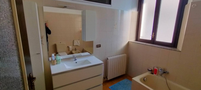 Appartamento in vendita a Jerago con Orago