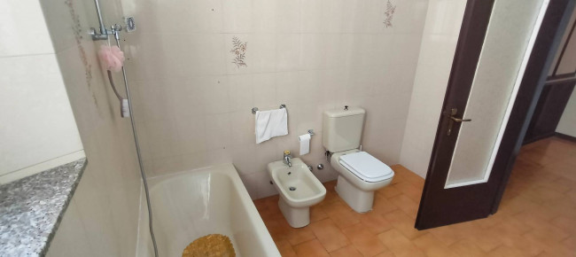 Appartamento in vendita a Jerago con Orago