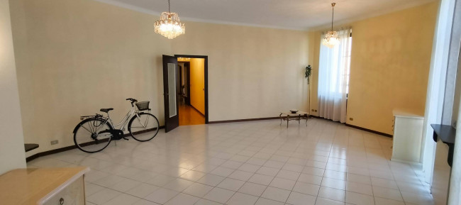 Appartamento in vendita a Jerago con Orago