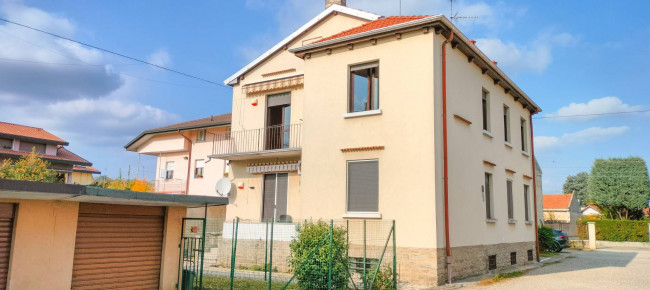 Appartamento in vendita a Cavaria con Premezzo