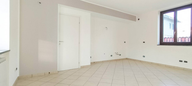 Appartamento in vendita a Cavaria con Premezzo