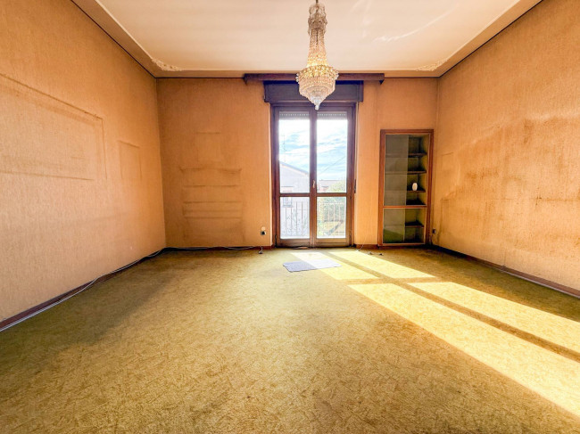 Appartamento in vendita a Cavaria con Premezzo