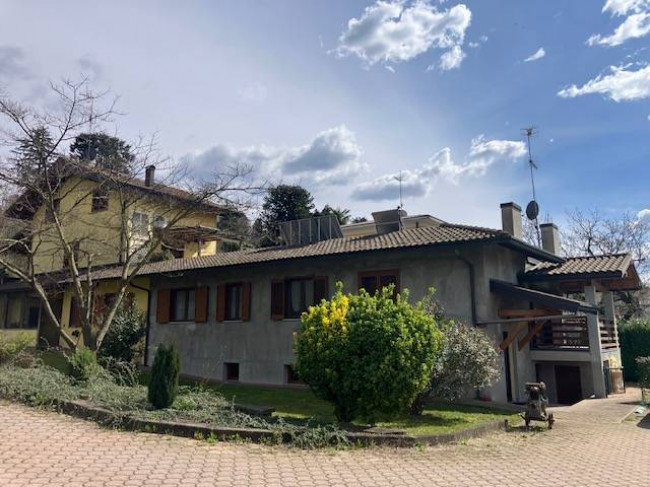 Villa in vendita a Oggiona con Santo Stefano
