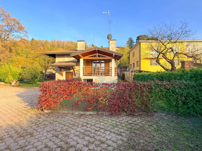 Villa in vendita a Oggiona con Santo Stefano