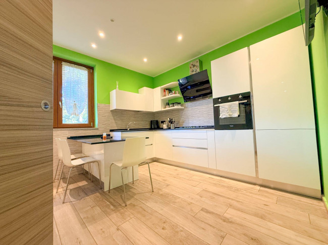 Villa in vendita a Oggiona con Santo Stefano