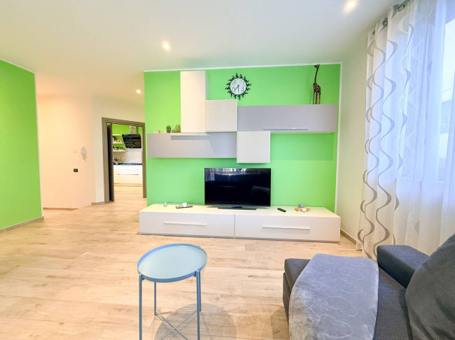 Villa in vendita a Oggiona con Santo Stefano