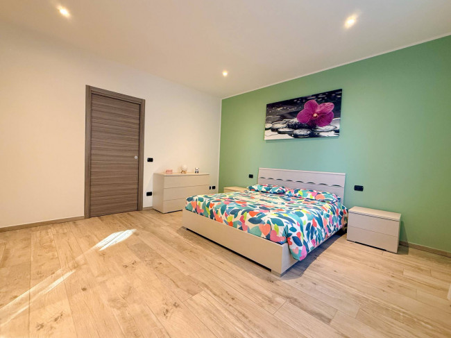 Villa in vendita a Oggiona con Santo Stefano