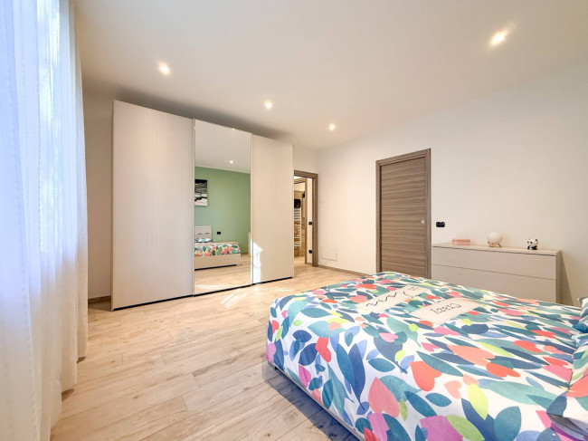 Villa in vendita a Oggiona con Santo Stefano