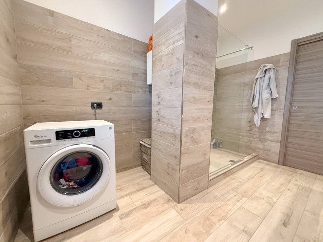 Villa in vendita a Oggiona con Santo Stefano