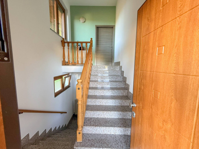 Villa in vendita a Oggiona con Santo Stefano