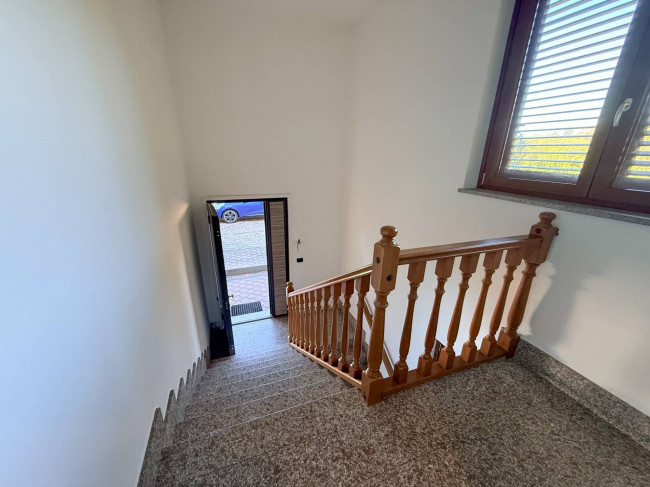 Villa in vendita a Oggiona con Santo Stefano