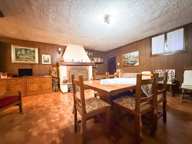 Villette a schiera in vendita a Cavaria con Premezzo