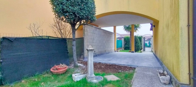 Villette a schiera in vendita a Albizzate