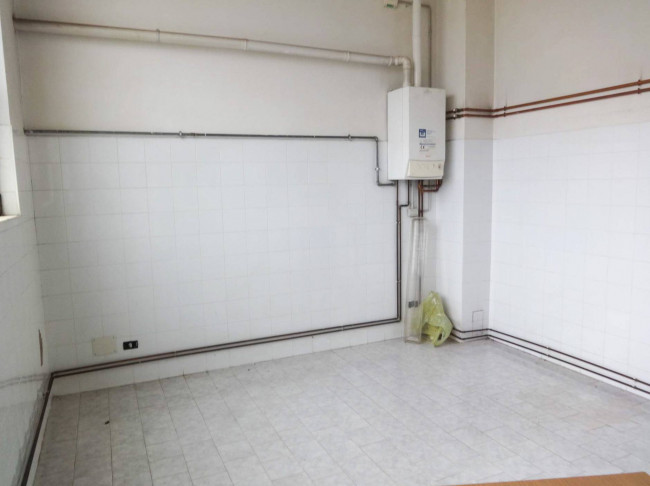 Capannone in affitto a Cavaria con Premezzo