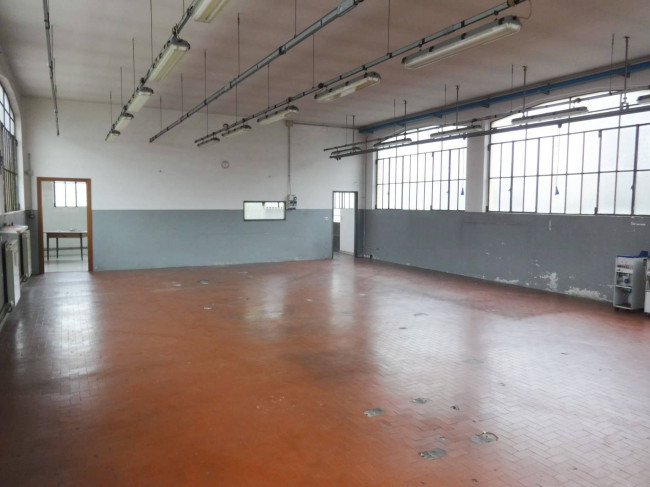 Capannone in affitto a Cavaria con Premezzo