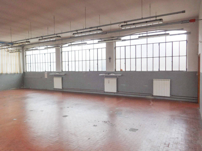 Capannone in affitto a Cavaria con Premezzo