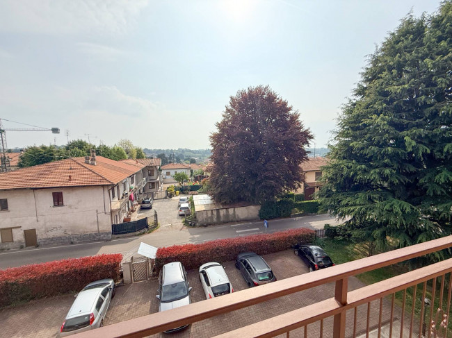 Appartamento in affitto a Jerago con Orago