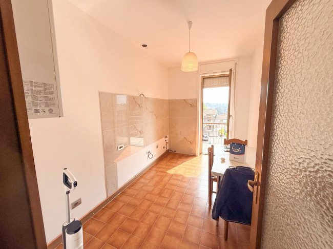 Appartamento in affitto a Jerago con Orago