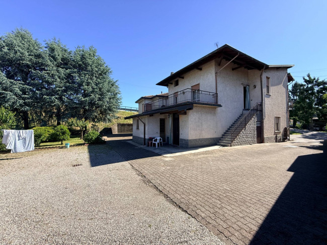 Casa singola in vendita a Cavaria con Premezzo