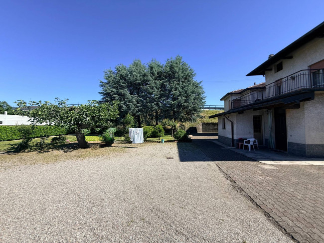 Casa Semindipendente in vendita a Cavaria con Premezzo