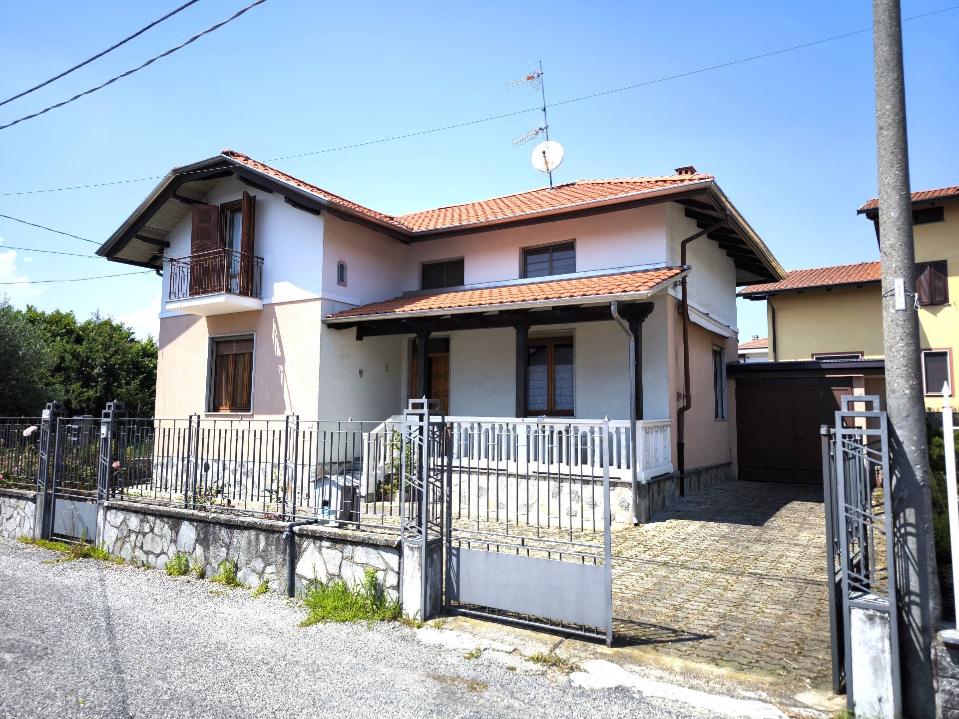 Casa singola in Vendita a Cossato