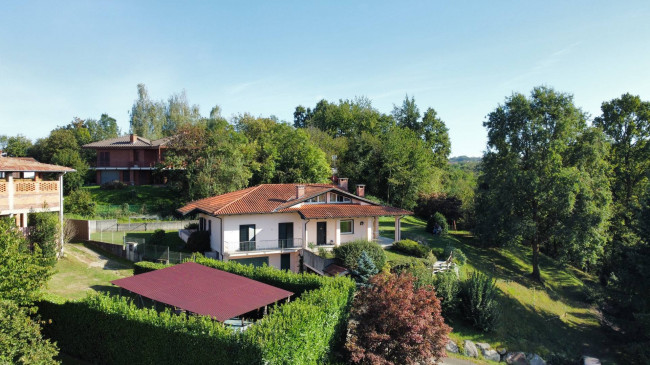 Villa in Vendita a Zubiena