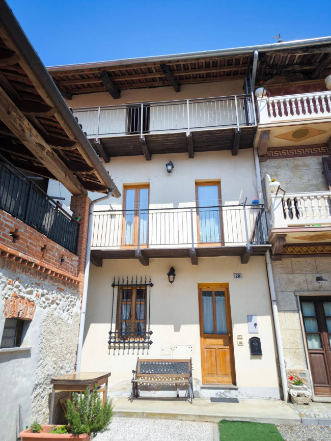 Casa di corte in Vendita a Borriana