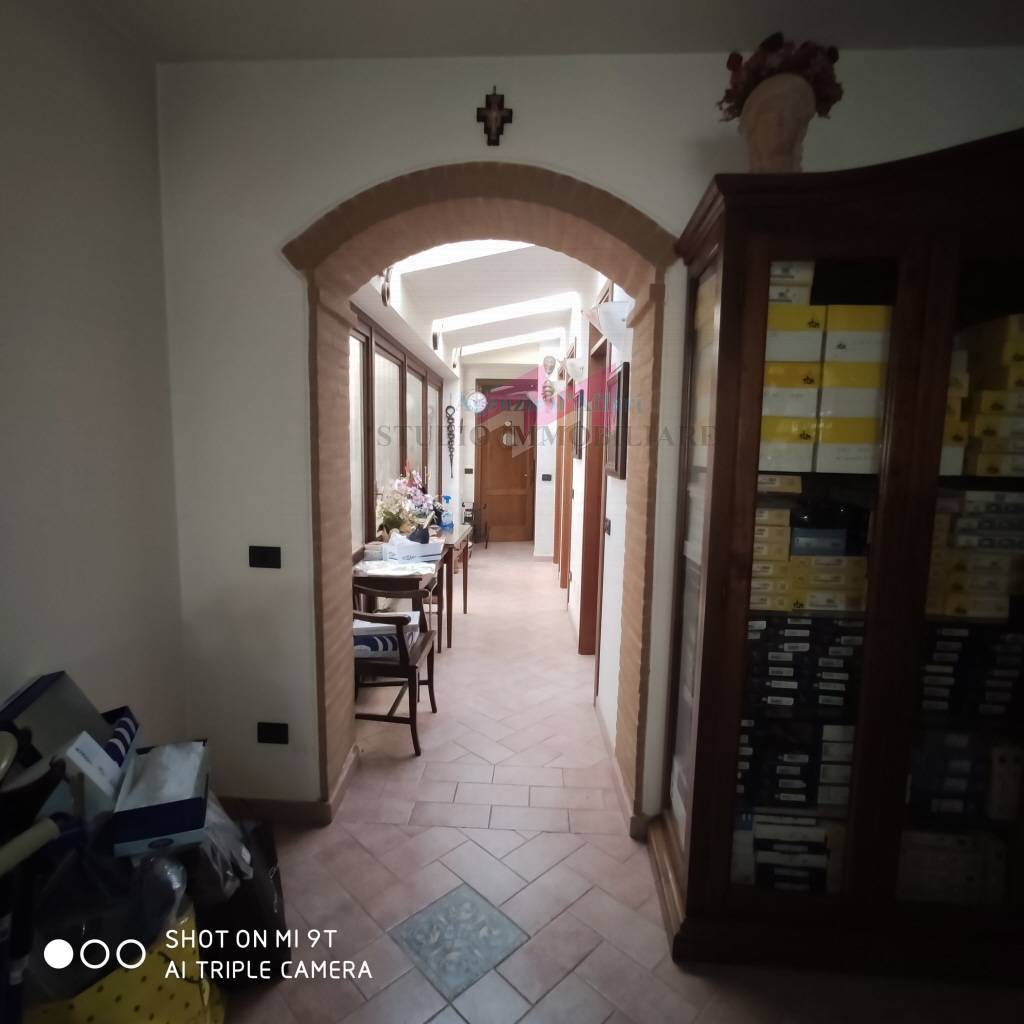 Negozio in vendita a Ostiglia (MN)