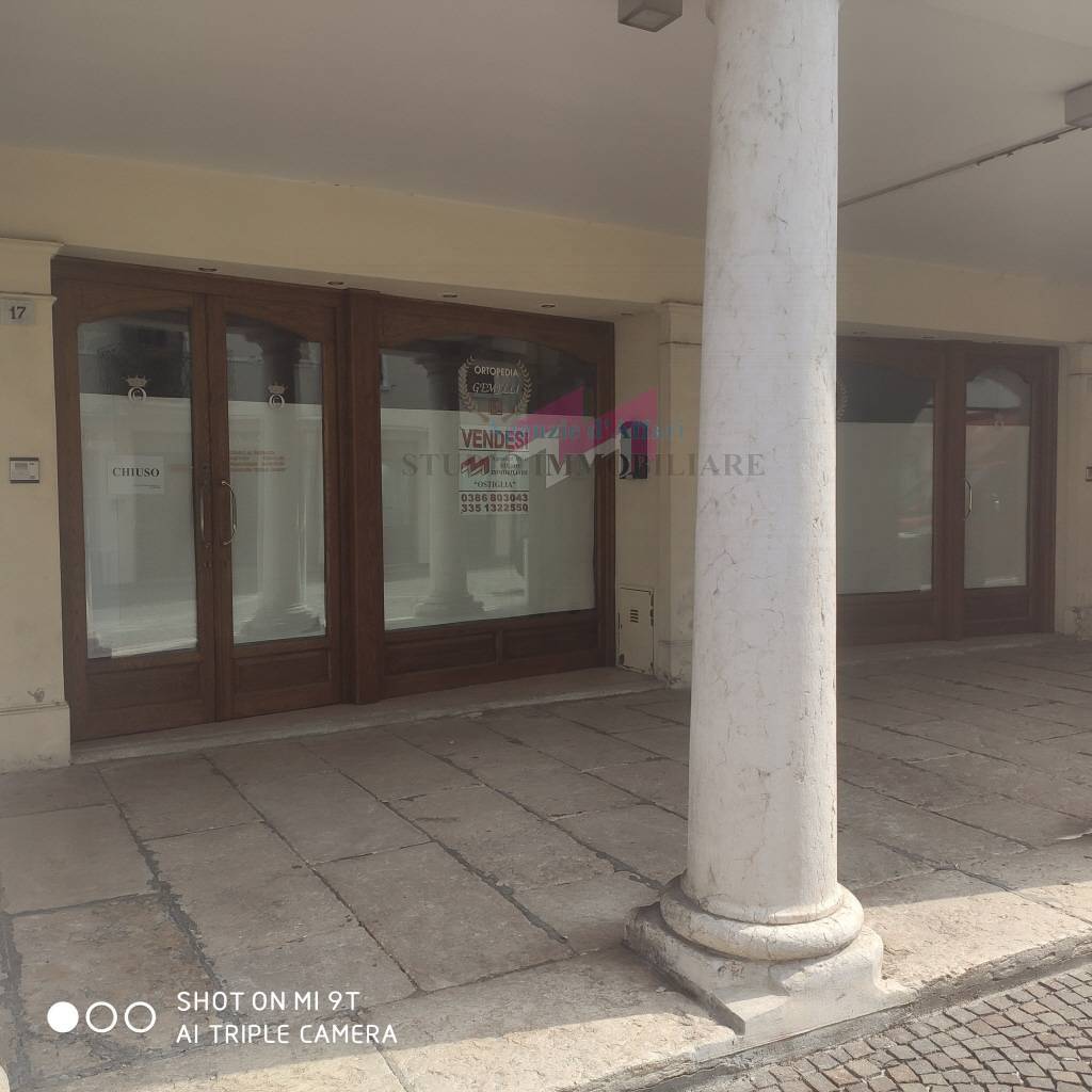 Negozio in vendita a Ostiglia (MN)