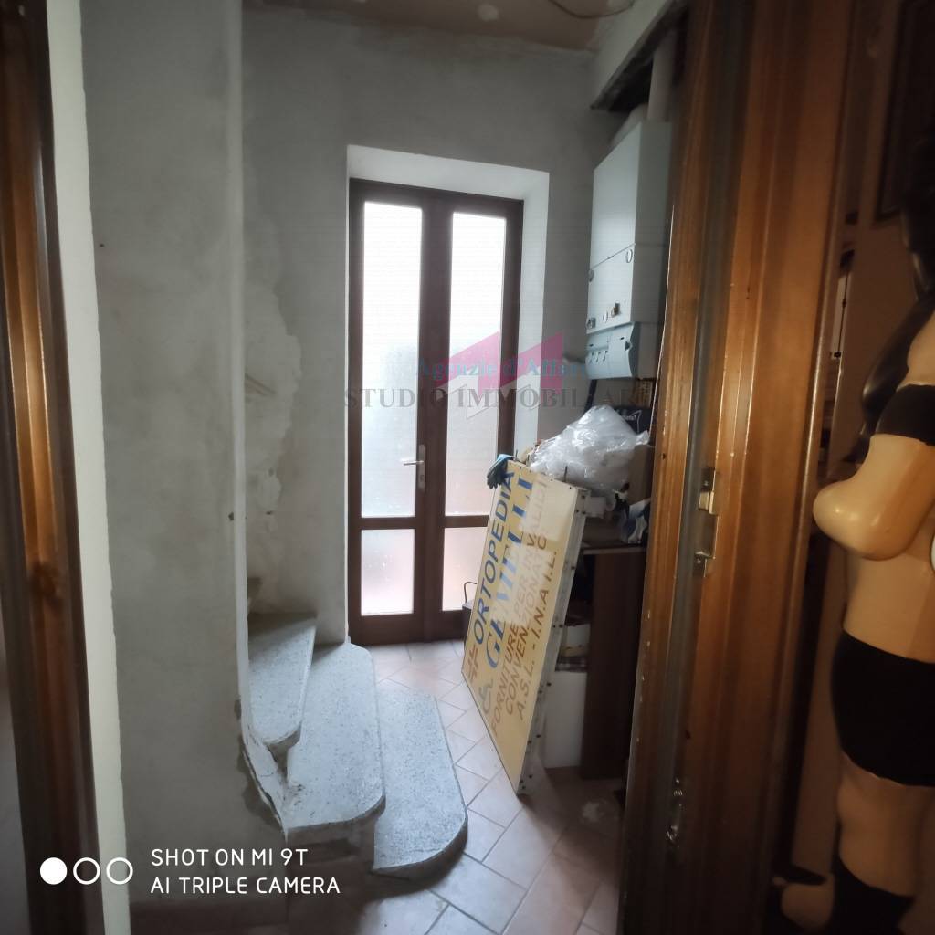 Negozio in vendita a Ostiglia (MN)
