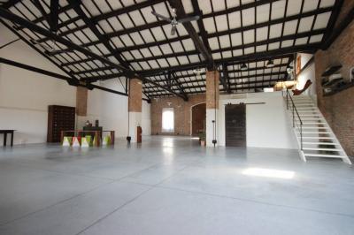 Locale commerciale in affitto a Castelmassa