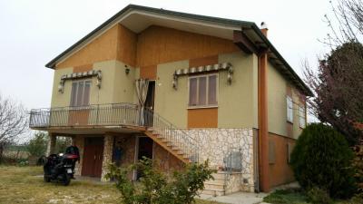 Casa singola in vendita a Serravalle a Po