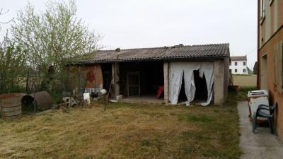 Casa singola in vendita a Serravalle a Po