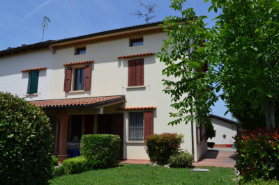 Bifamiliare in Vendita a San Giovanni in Persiceto