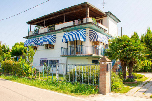 Casa singola in Vendita a Bergantino