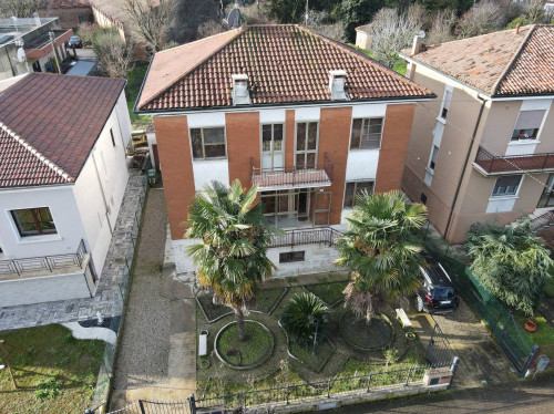 Bifamiliare in Vendita a Ostiglia