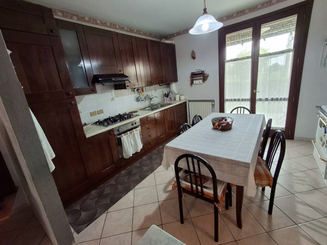 Villa in vendita a Sustinente (MN)