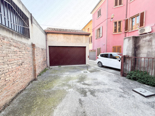 Porzione di fabbricato in vendita a Castelmassa