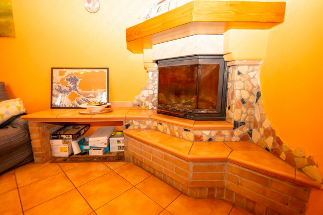 Porzione di fabbricato in vendita a Melara