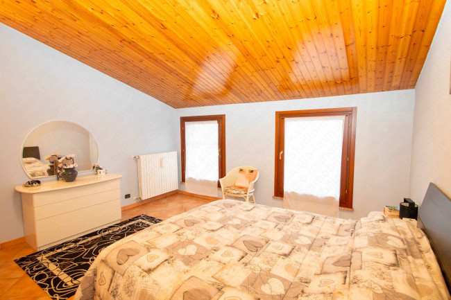 Porzione di fabbricato in vendita a Melara