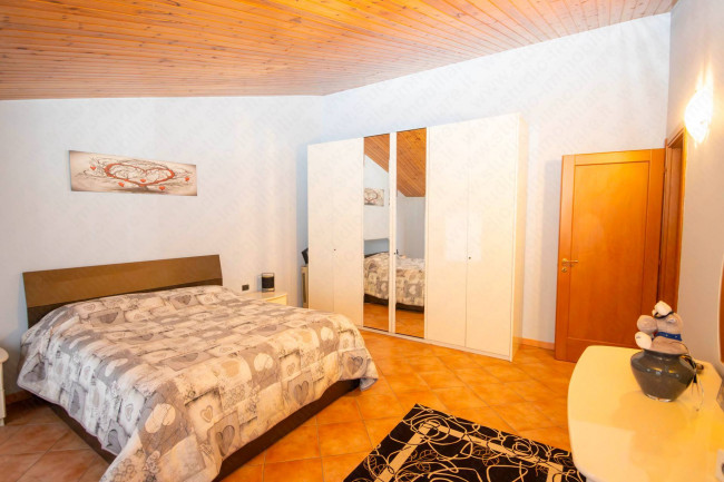 Porzione di fabbricato in vendita a Melara