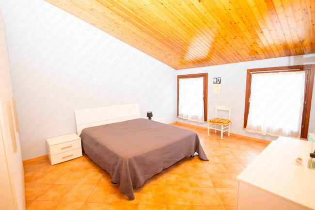 Porzione di fabbricato in vendita a Melara