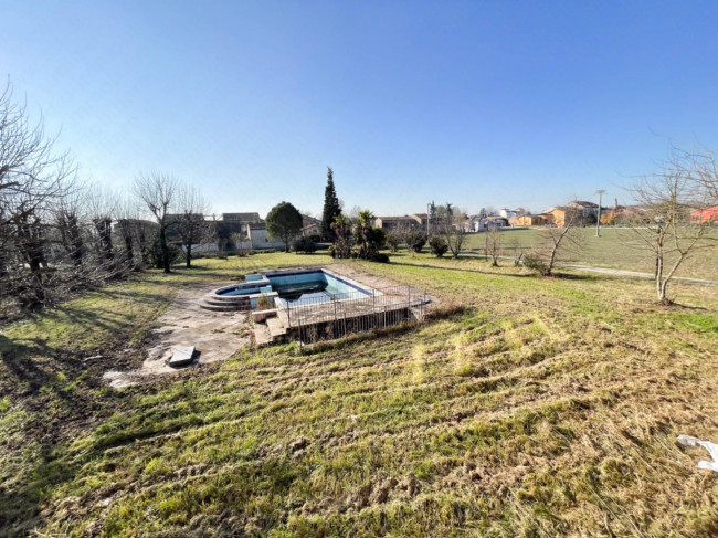 Villa Singola in vendita a Calto