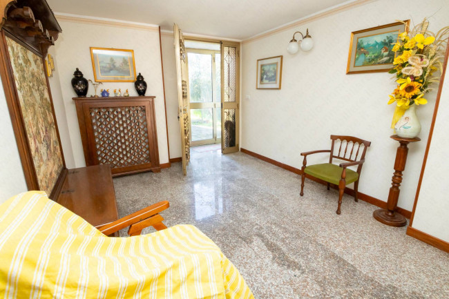 Trifamiliare in vendita a Serravalle a Po